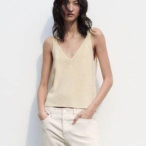 Zara Vanilla Strappy Knit Top

Size Small